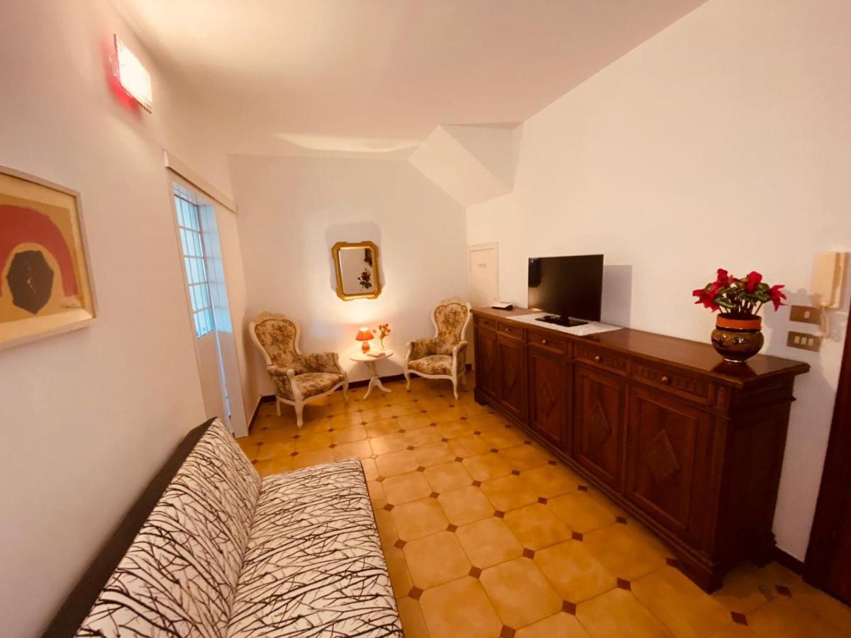 Casa Mariuccia A Due Passi Dal Mare Apartment Finale Ligure Exterior photo