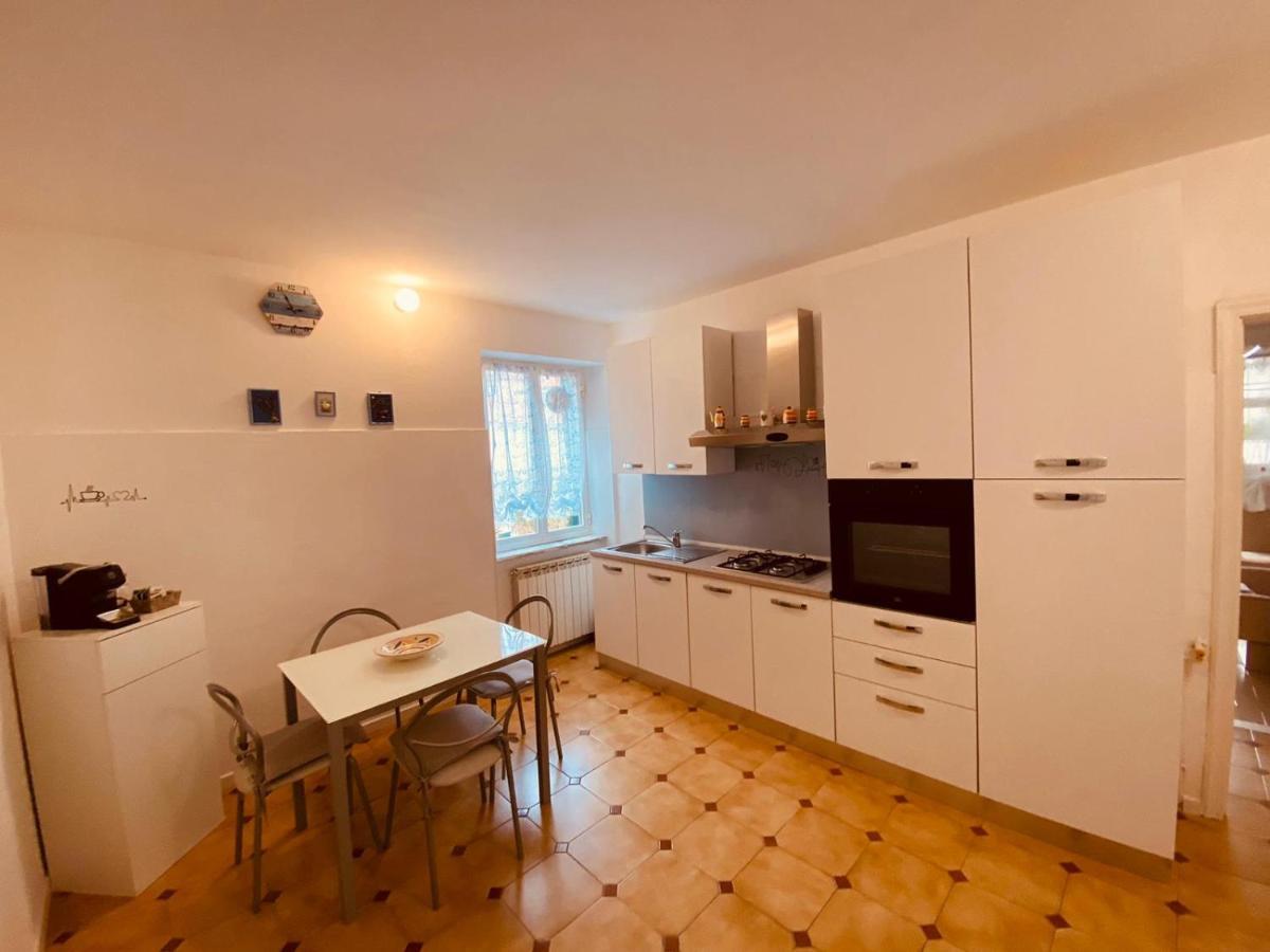 Casa Mariuccia A Due Passi Dal Mare Apartment Finale Ligure Exterior photo